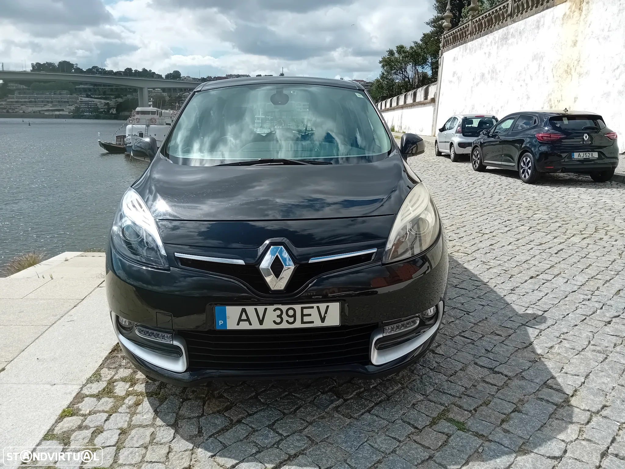 Renault Scénic 1.5 dCi Dynamique S - 2