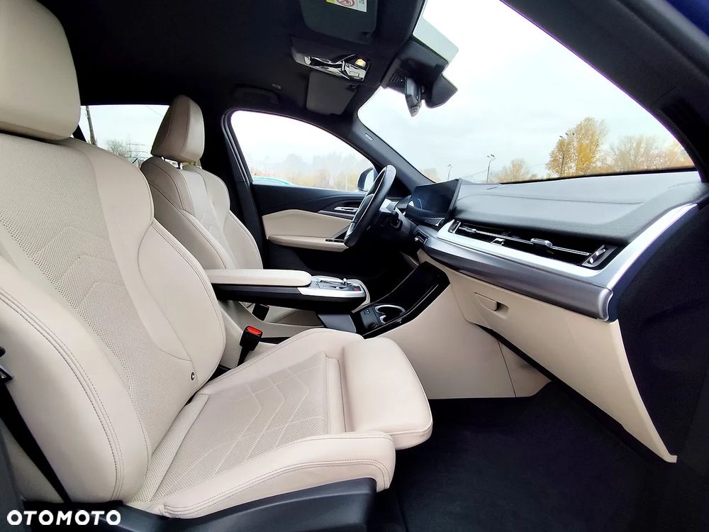 BMW iX2 xDrive30 66.5kWh M Sport Edition - 10