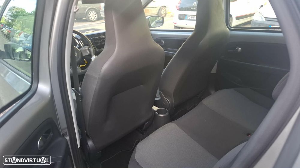 VW Up! 1.0 Move Auto - 13