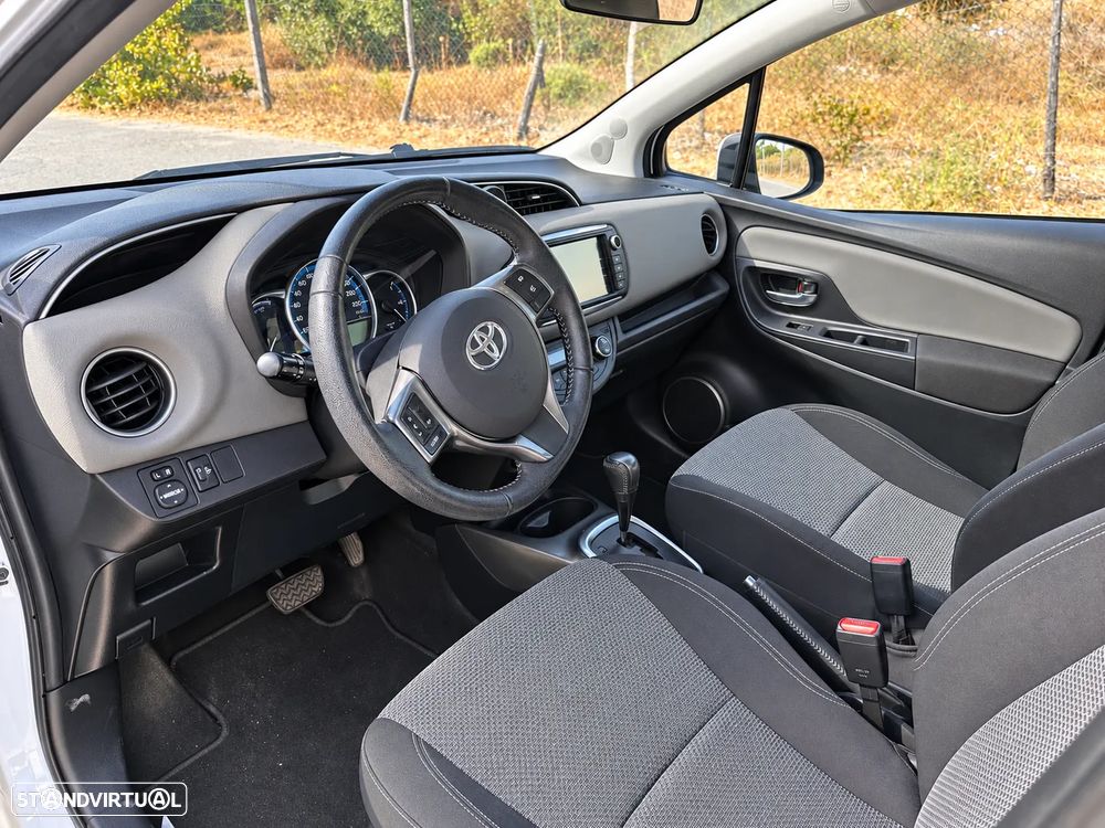 Toyota Yaris - 7