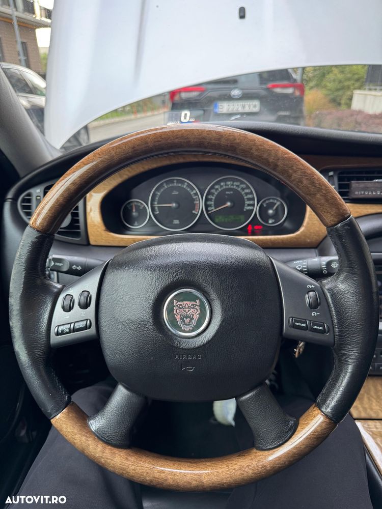 Jaguar X-Type - 14
