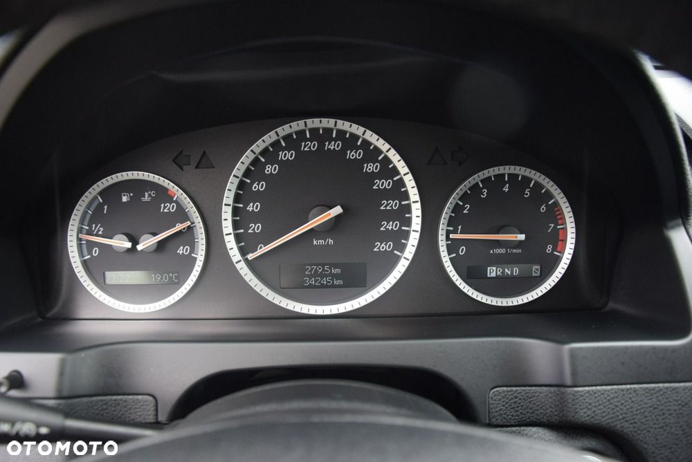 Mercedes-Benz Klasa C 180 Kompressor Automatik Classic - 40