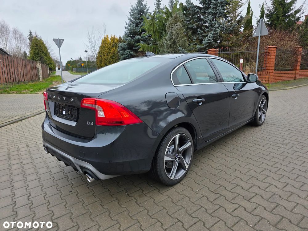 Volvo S60 D4 Geartronic Summum - 17
