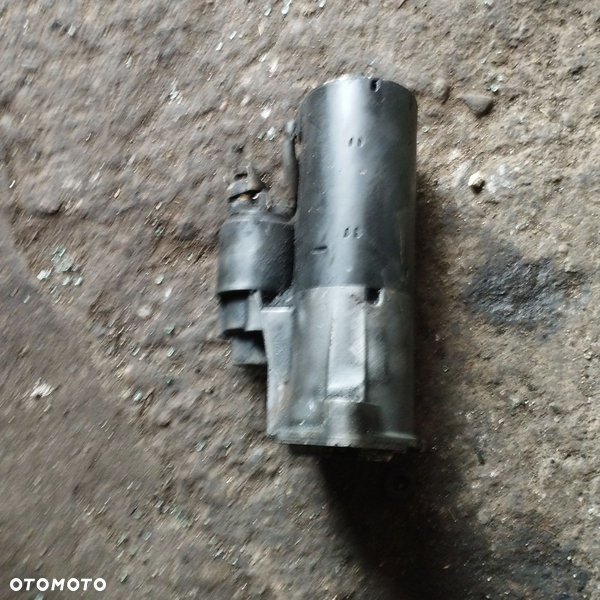 Volkswagen Passat B5 fl audi a4 b6 A6 c5 rozrusznik 6 biegowy AVF 130