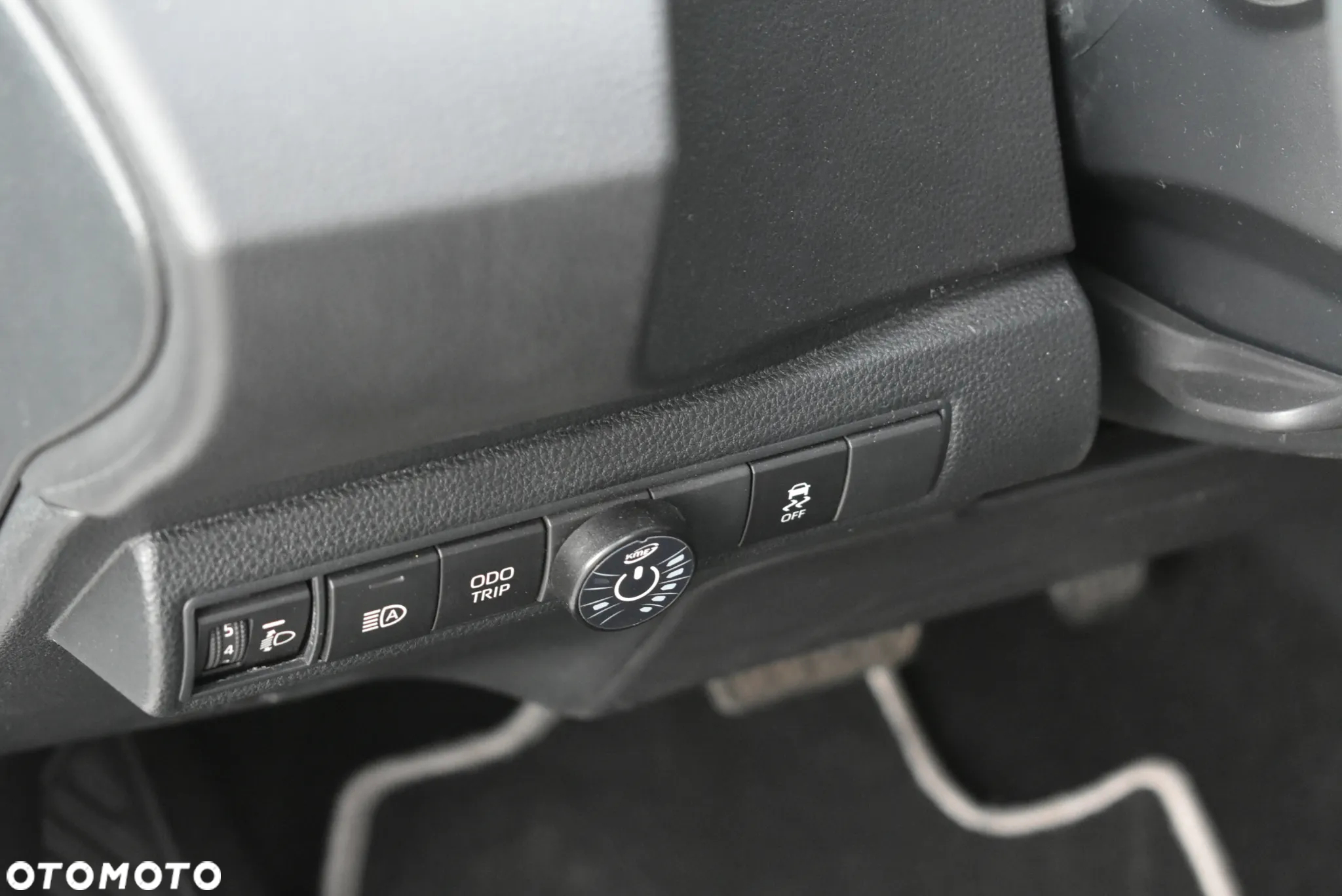 Toyota Corolla 1.8 Hybrid GPF Comfort - 13