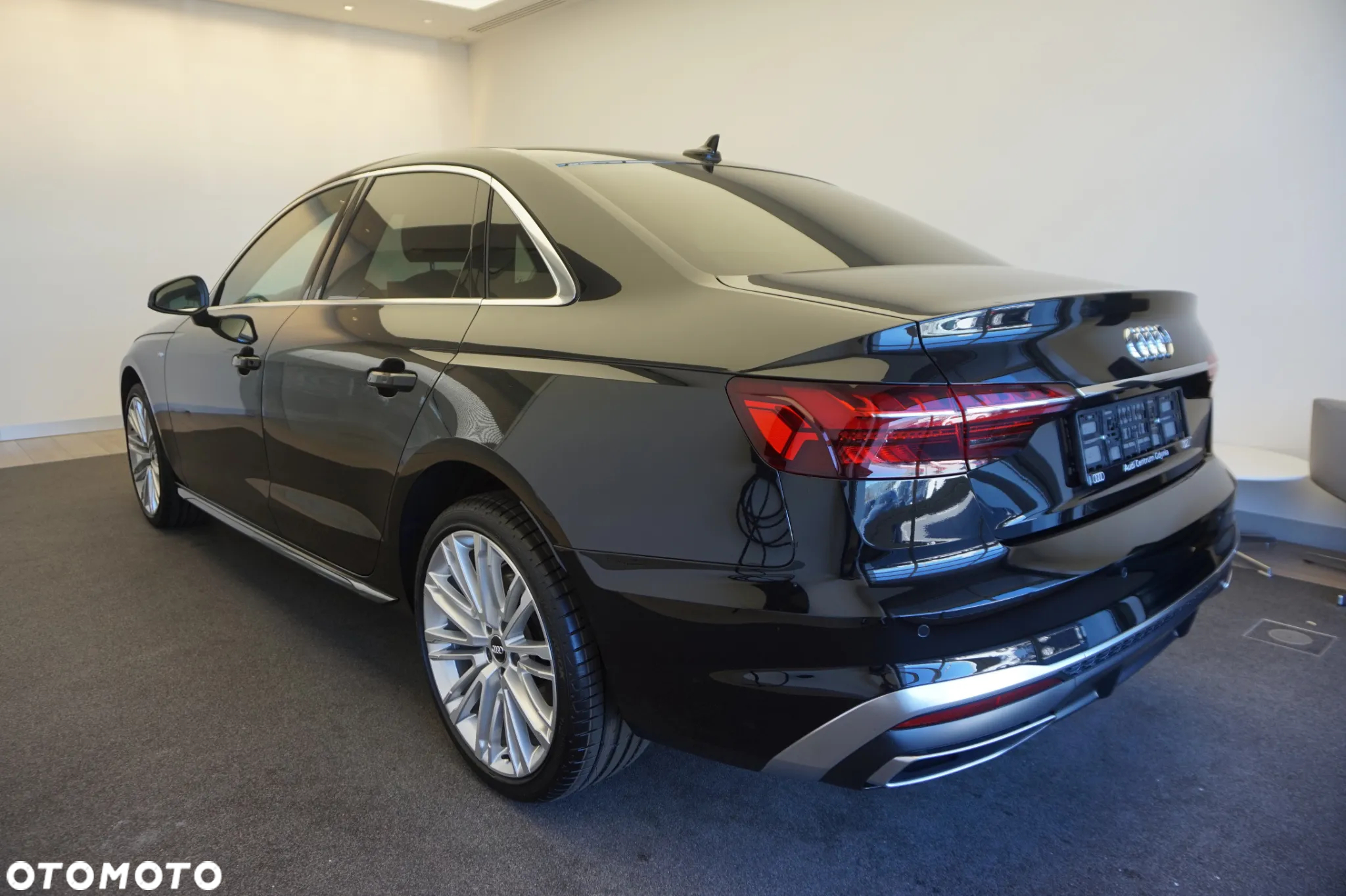 Audi A4 35 TFSI S tronic - 4