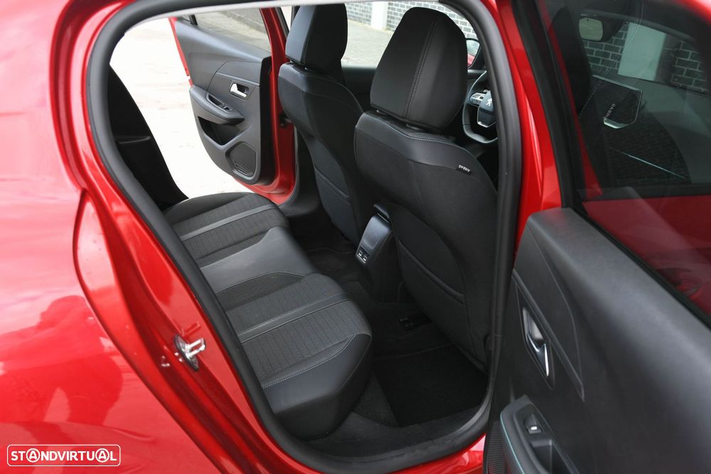 Peugeot 208 1.2 PureTech Allure EAT8 - 13