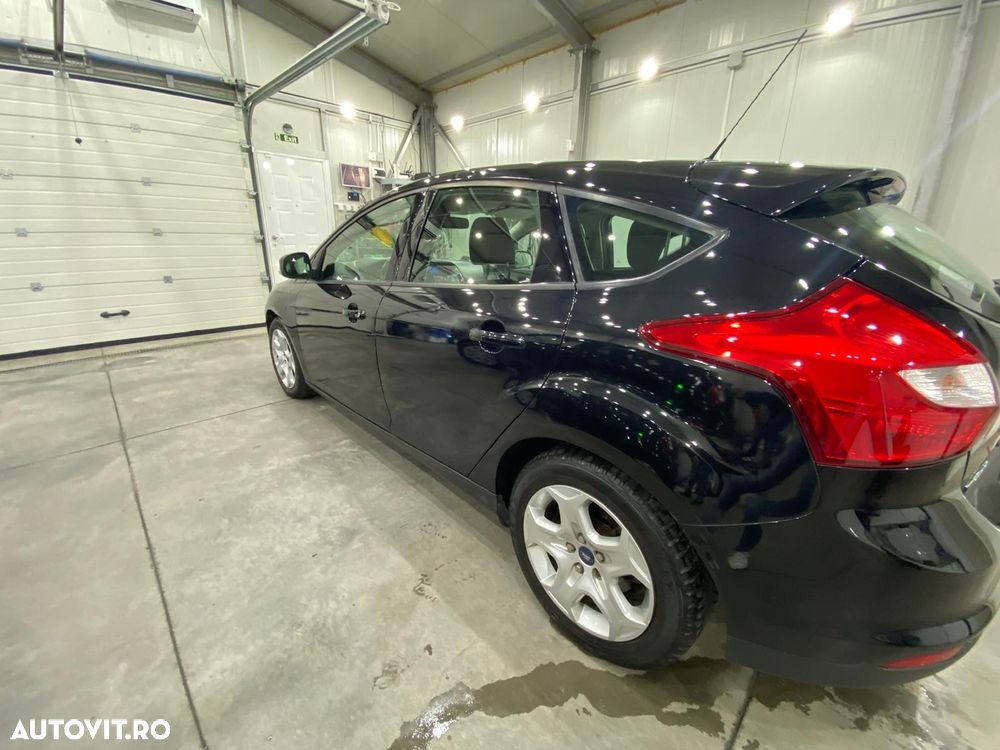 Ford Focus - 3