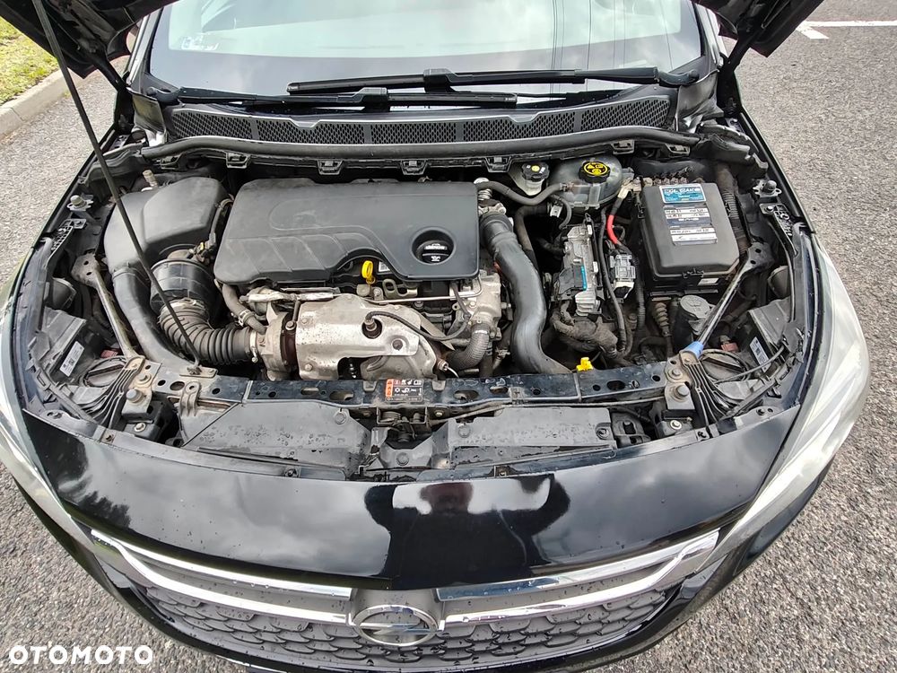 Opel Astra 1.6 CDTI Essentia S&S - 19
