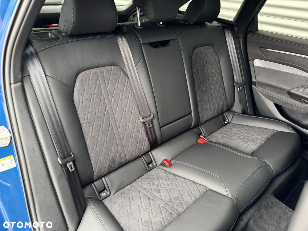 Audi A6 Avant TFSI mHEV Quattro S tronic - 36