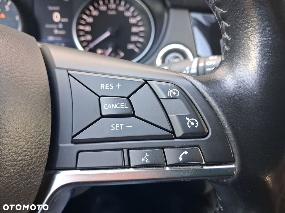 Nissan Qashqai 1.3 DIG-T Tekna EU6d - 19
