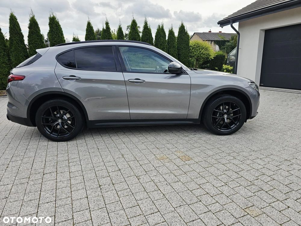 Alfa Romeo Stelvio 2.0 Turbo B-Tech Edition Q4 - 10