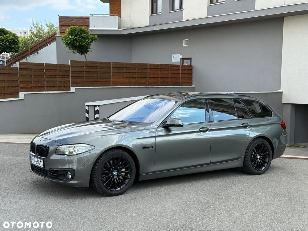 BMW Seria 5 525d Luxury Line - 11