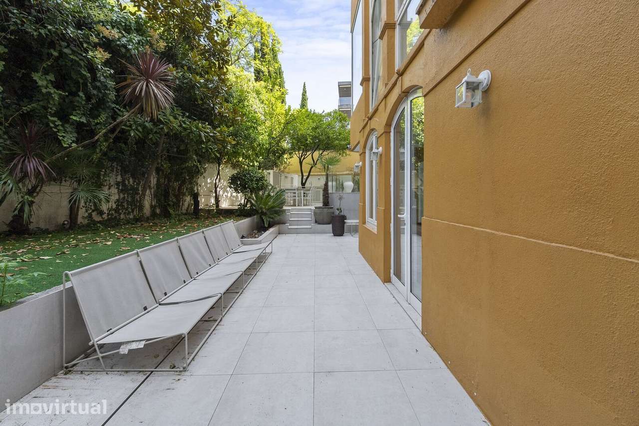 Duplex T3 + 1 com piscina, Estrela, Lisboa - Grande imagem: 5/41