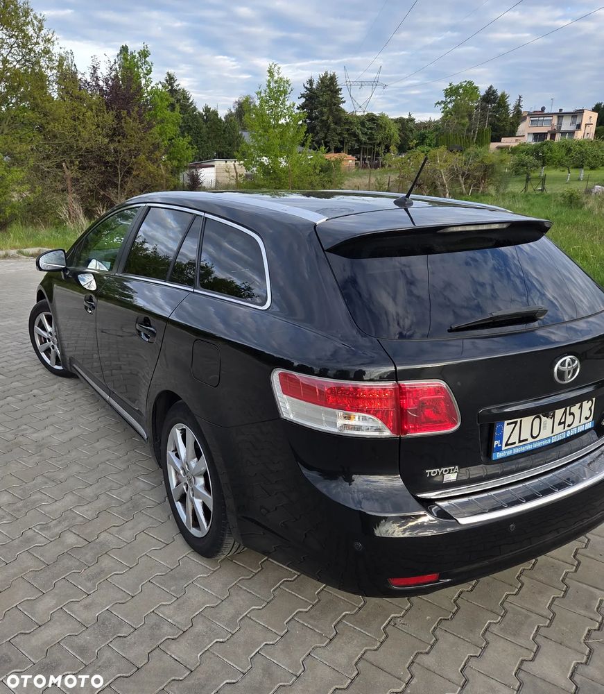 Toyota Avensis 2.0 D-4D Sol - 4