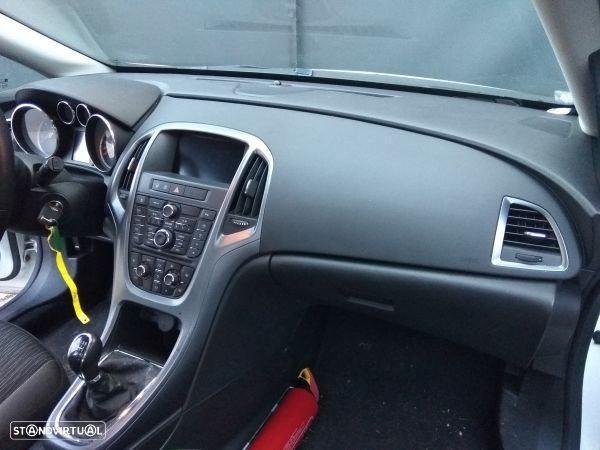 Para Peças Opel Astra J Sports Tourer (P10) - 10