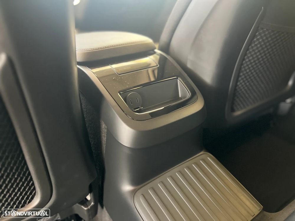 Volvo XC 60 2.0 T6 PHEV Core AWD - 19