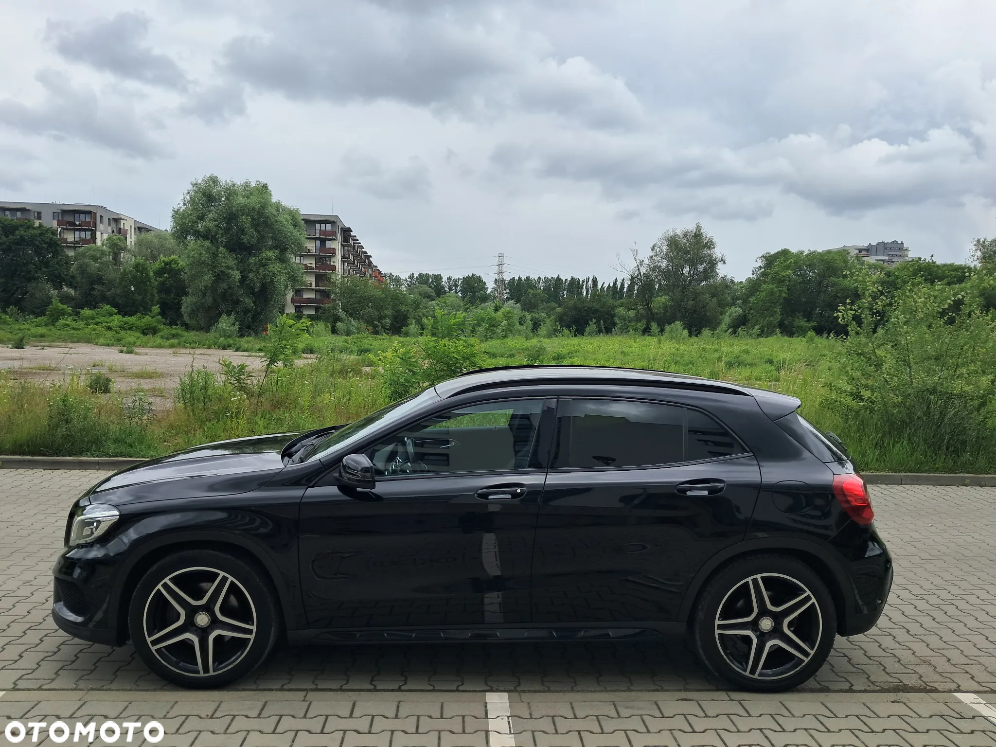 Mercedes-Benz GLA 250 4-Matic AMG Line - 8