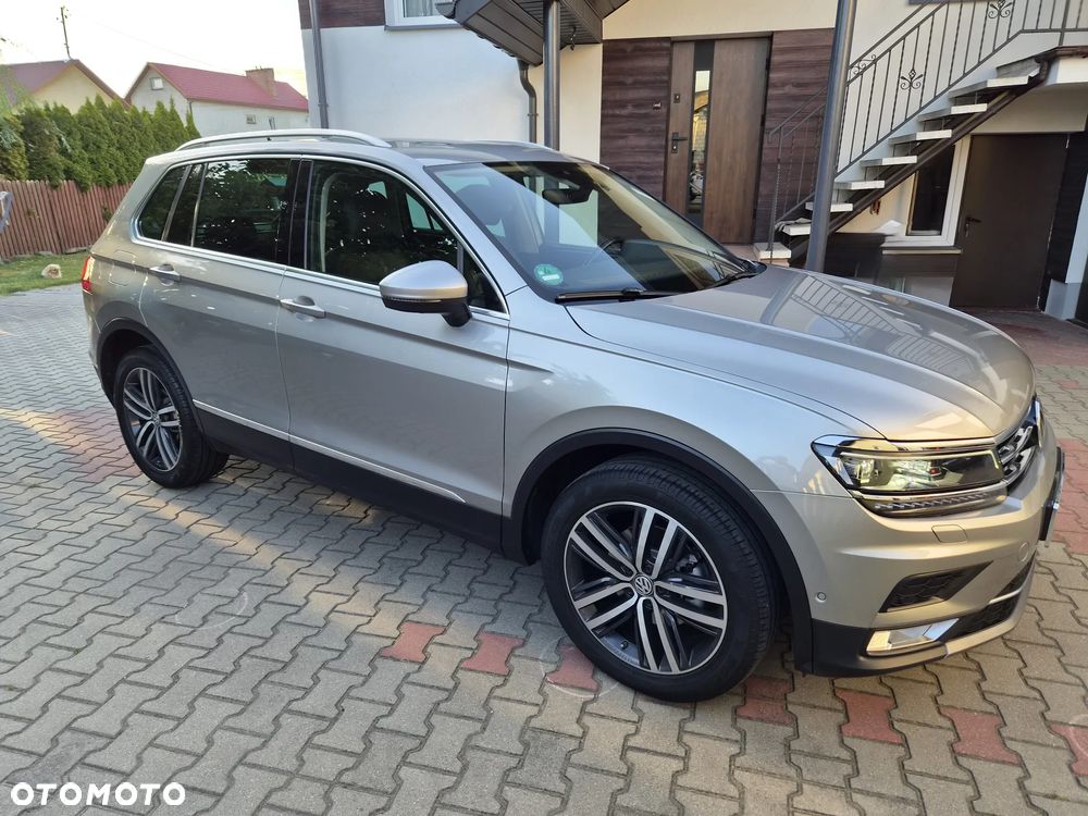 Volkswagen Tiguan 2.0 TDI SCR 4MotION DSG R-Line - 9