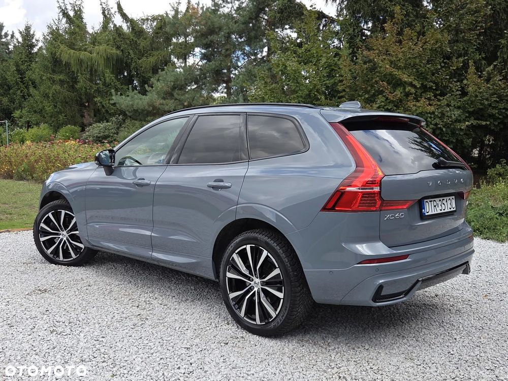 Volvo XC 60 B4 D AWD Ultimate Dark - 3
