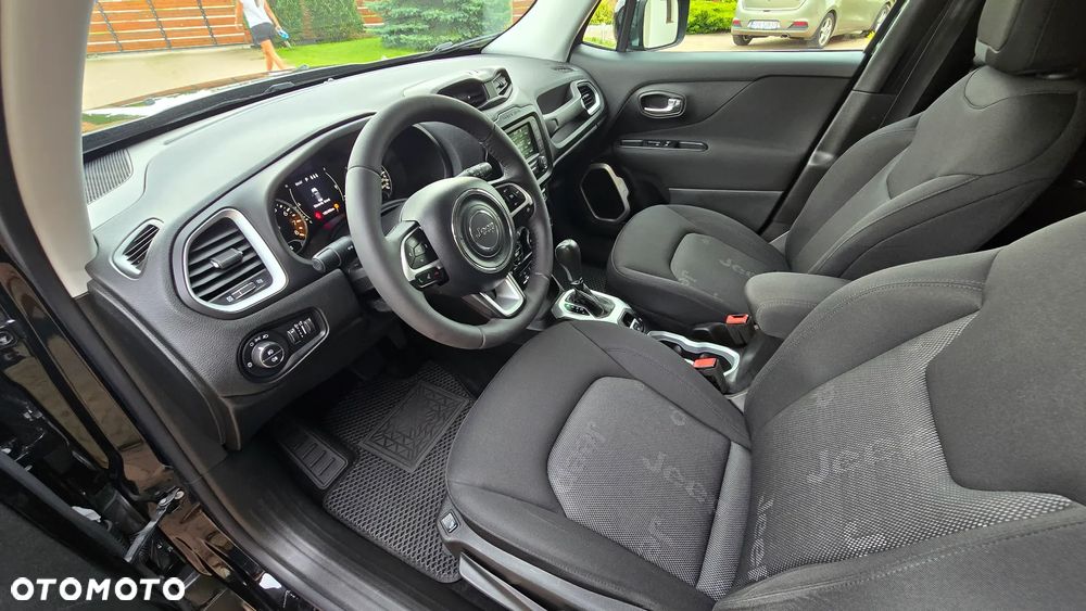 Jeep Renegade - 28