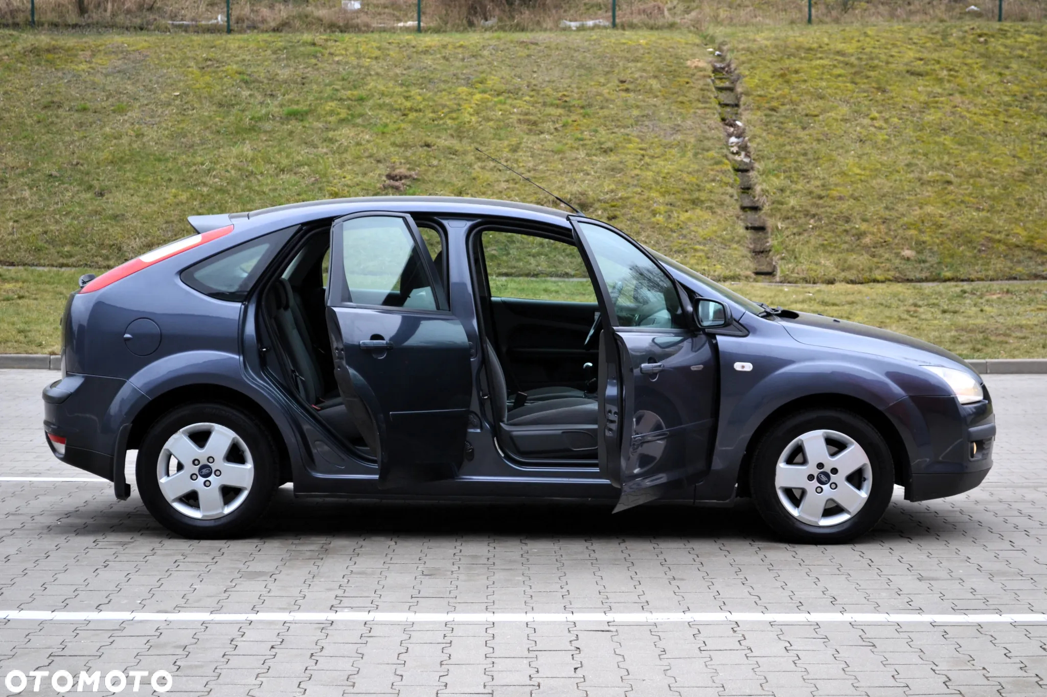 Ford Focus 1.6 Gold X - 26