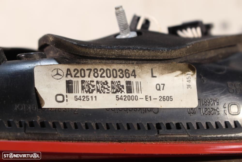 Farolim Esquerdo Mercedes-Benz E-Class Coupé (C207)  A2078200364 / Mal - 6