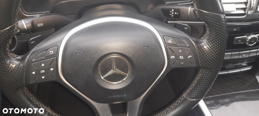 Mercedes-Benz Klasa E 220 BlueTEC 4-Matic Classic - 10