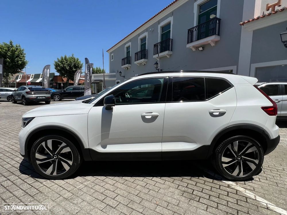 Volvo XC 40 2.0 B3 Plus Dark - 4