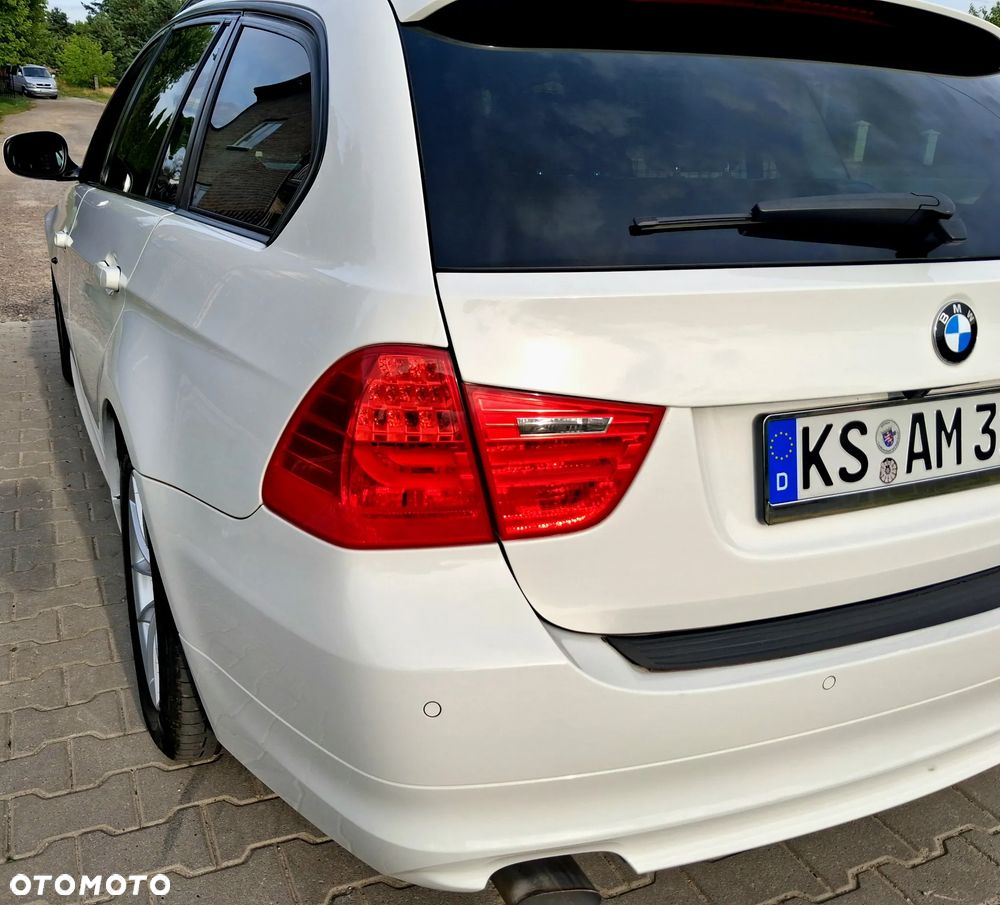 BMW Seria 3 318d DPF Edition Lifestyle - 11