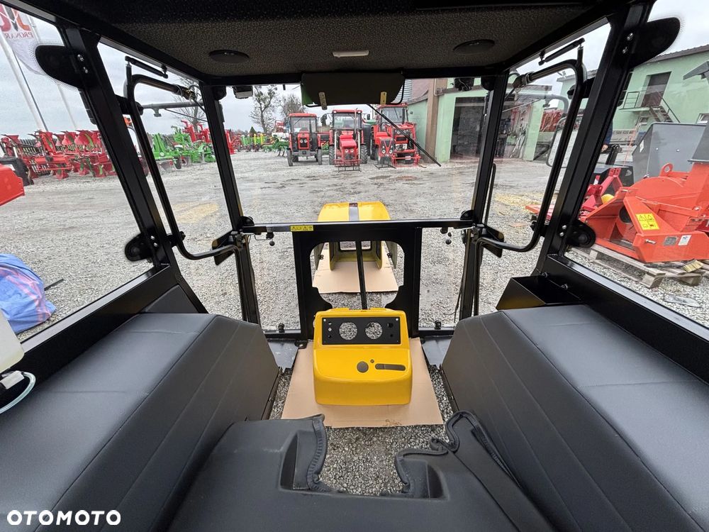 Kabina C-360 z błotnikami BTW X 2023 r. Naglak + maska 04 kolor żółty - 8