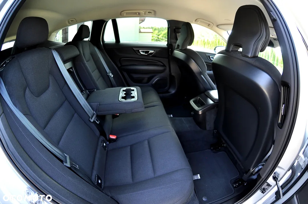 Volvo V60 B3 B Geartronic RDesign - 26