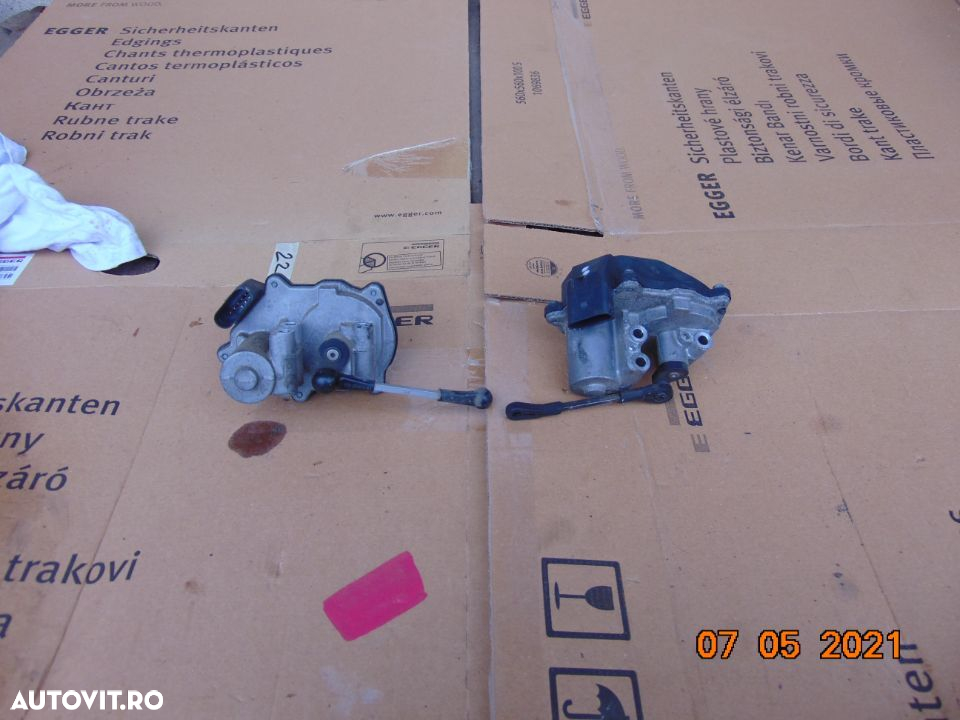 Clapeta acceleratie VW Touareg 7p motor 3.0 euro 5 Audi Q7 Audi a8 a4 2.7 Q5 - 5