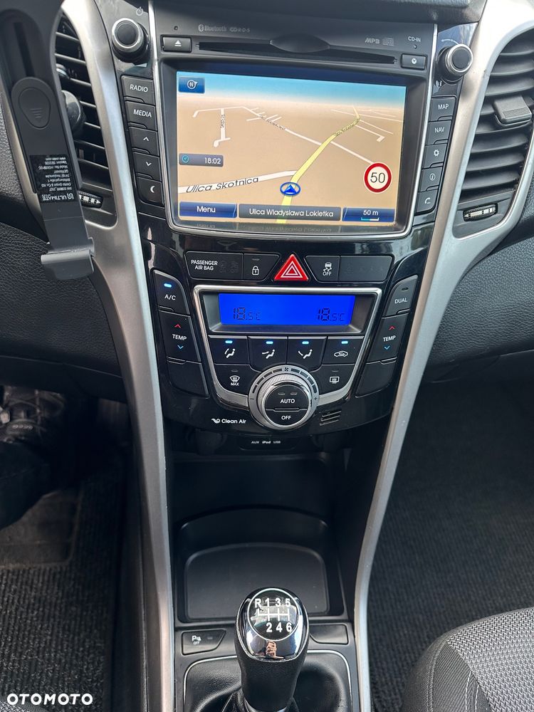 Hyundai i30 1.4 Trend - 17