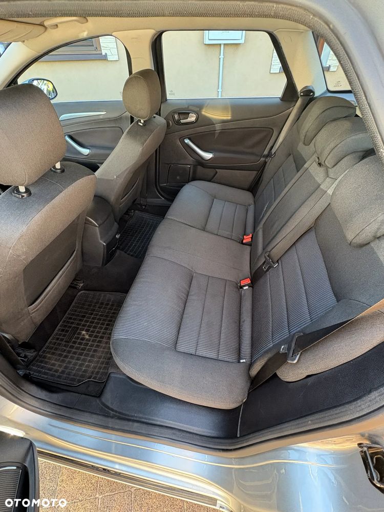 Ford Mondeo 2.0 TDCi Titanium - 10