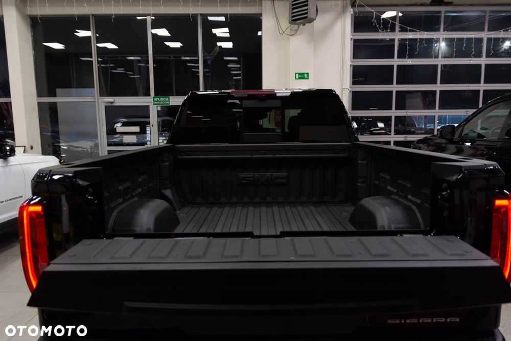 GMC Sierra - 12
