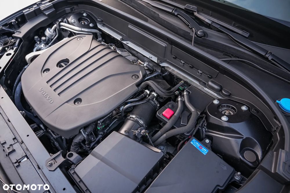 Volvo XC 60 B5 B AWD Ultimate Black Edition - 38