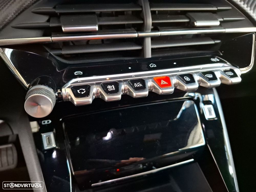 Peugeot e-2008 54 kWh Allure - 18