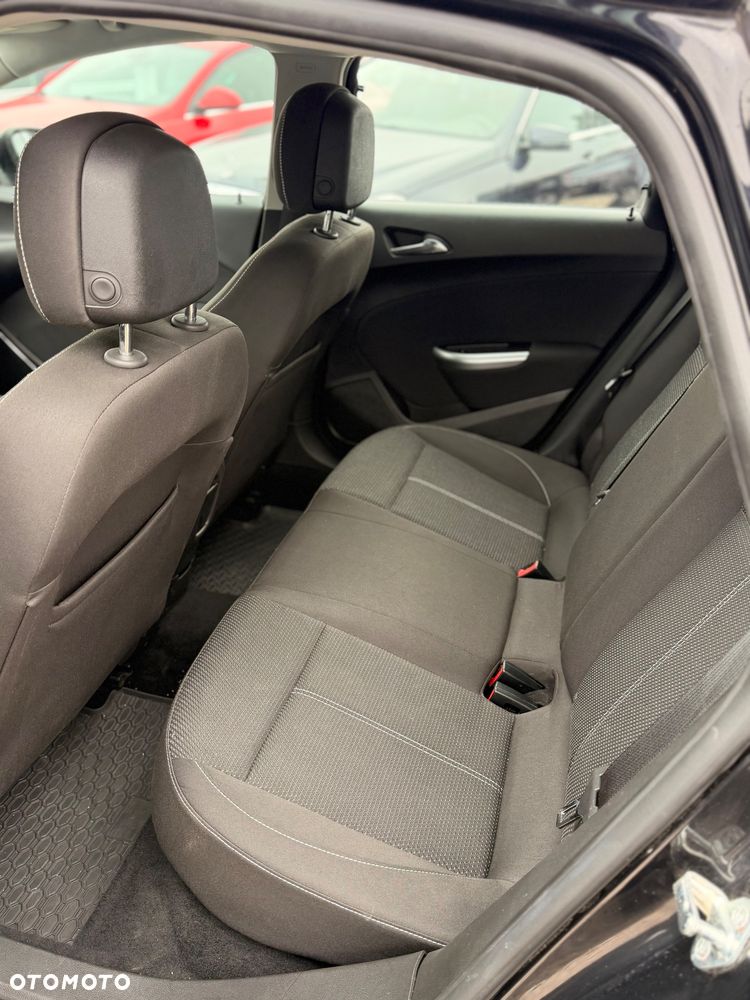 Opel Astra - 18