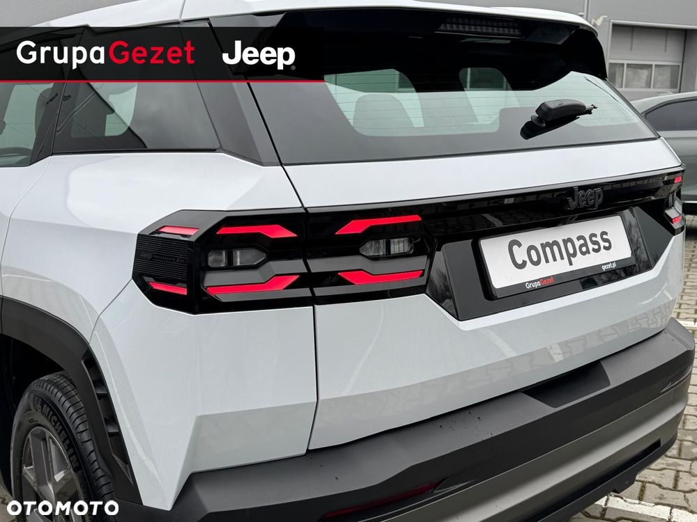 Jeep Compass - 27