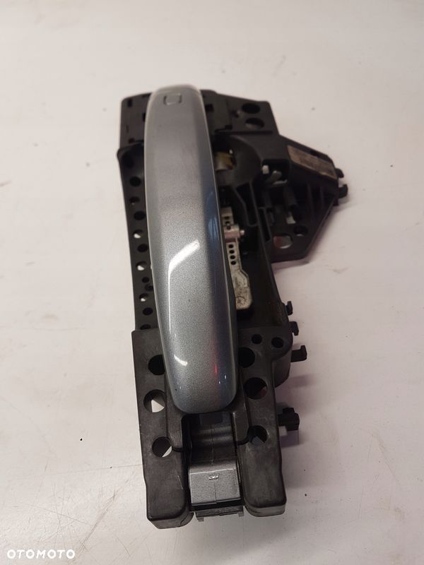 KLAMKA LEWA AUDI A4 B8 A5 8T Q5 LY7G 8T0837885A * - 2
