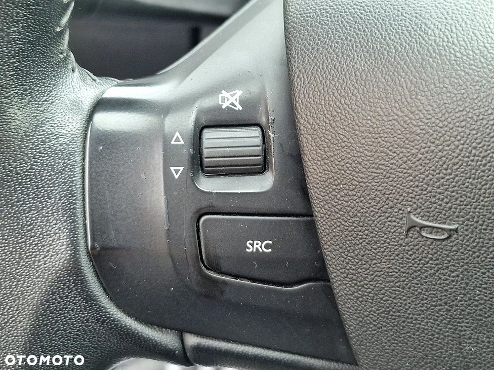 Peugeot 208 1.6 BlueHDi Active - 14