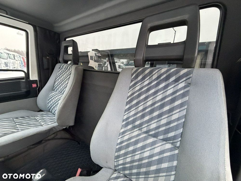 Mercedes-Benz MB 100 - 27