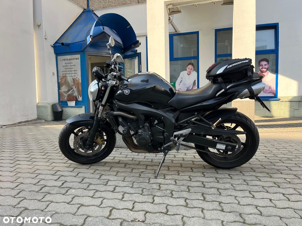 Yamaha FZ6 - 3