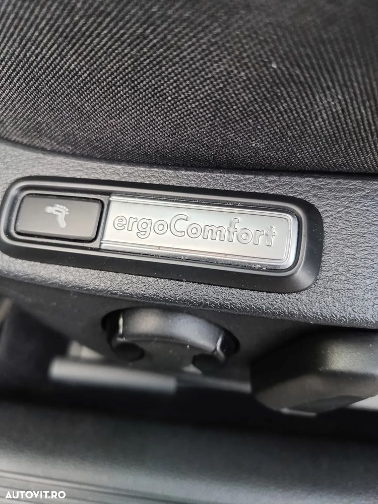 Volkswagen Passat 2.0 TDI DSG 4Motion Comfortline - 8