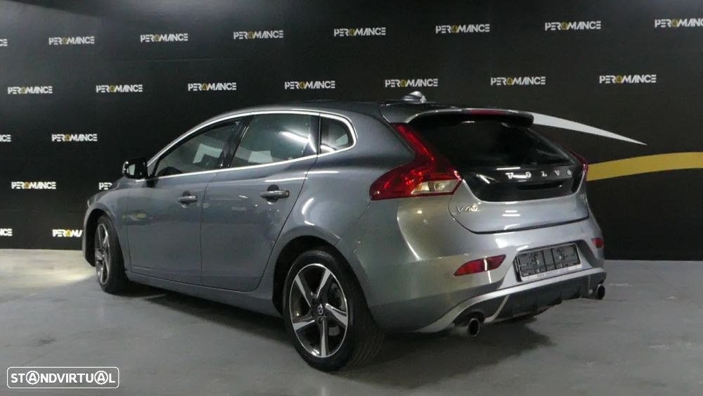 Volvo V40 D2 R Design - 15