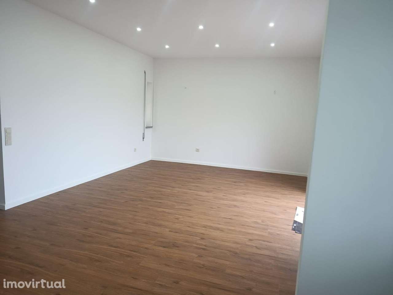 DESCIDA DE PREÇO T3 Remodelado na Maia, com 125 m², Box 22 m²,Varandas - Grande imagem: 4/24