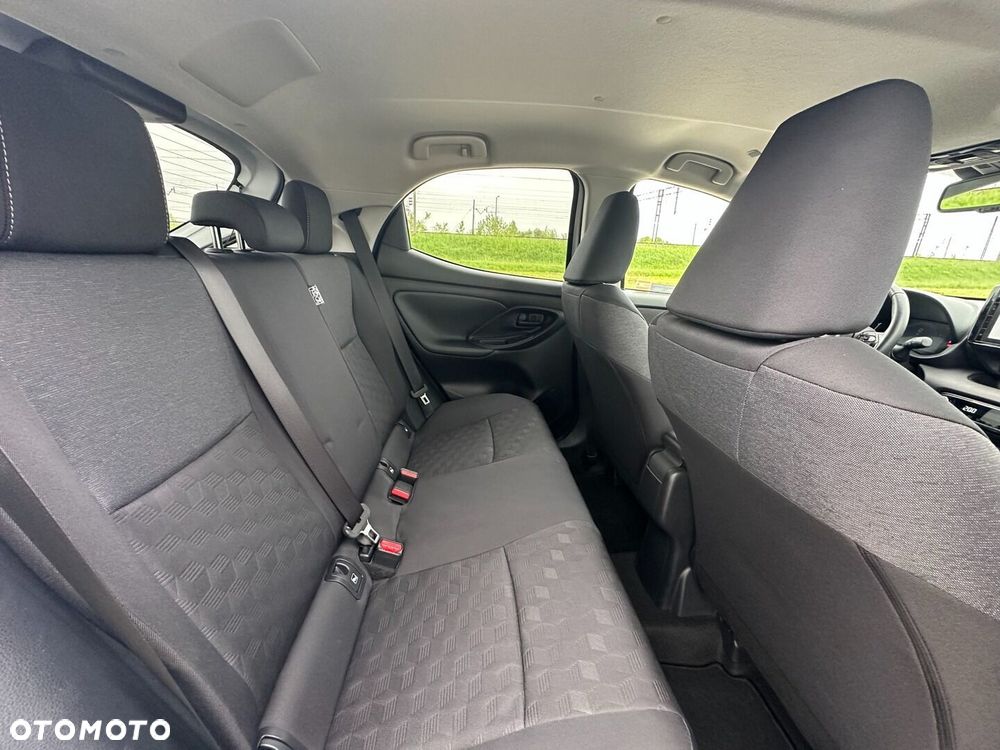 Toyota Yaris Hybrid 1.5 Style - 14