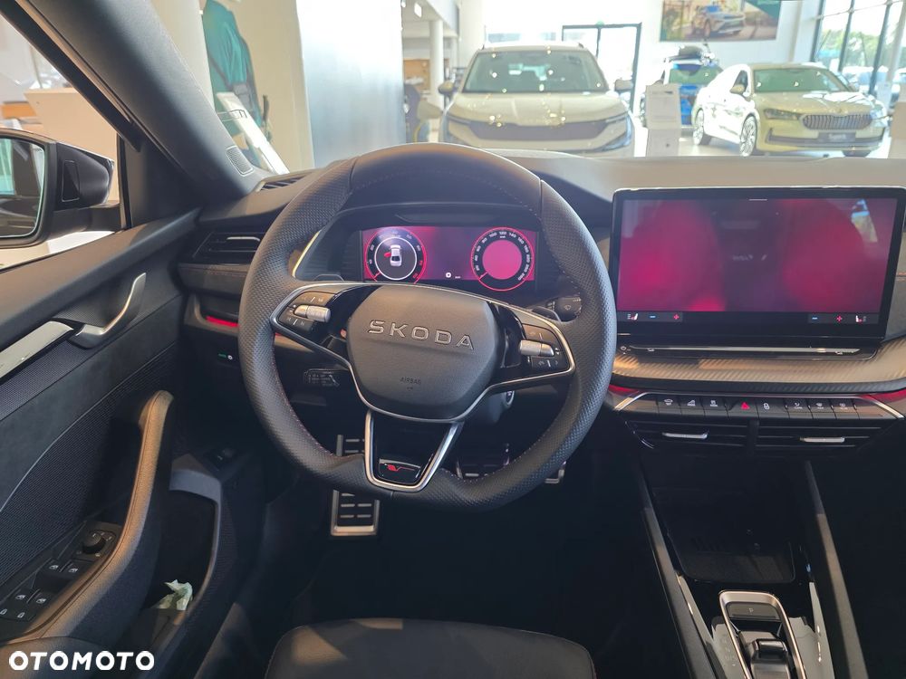 Skoda Octavia 2.0 TSI RS DSG - 10