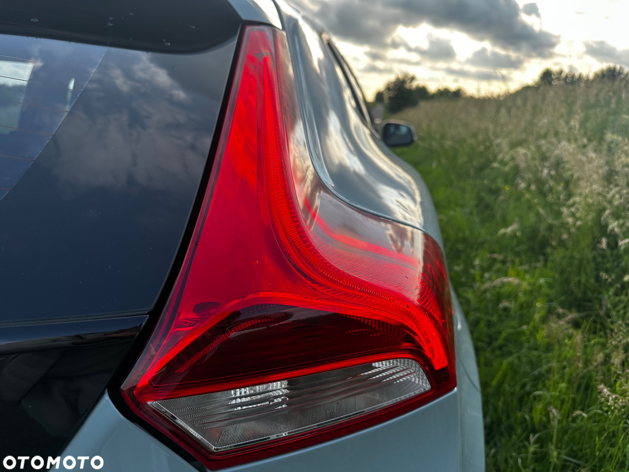Volvo V40 D2 Drive-E Momentum - 16